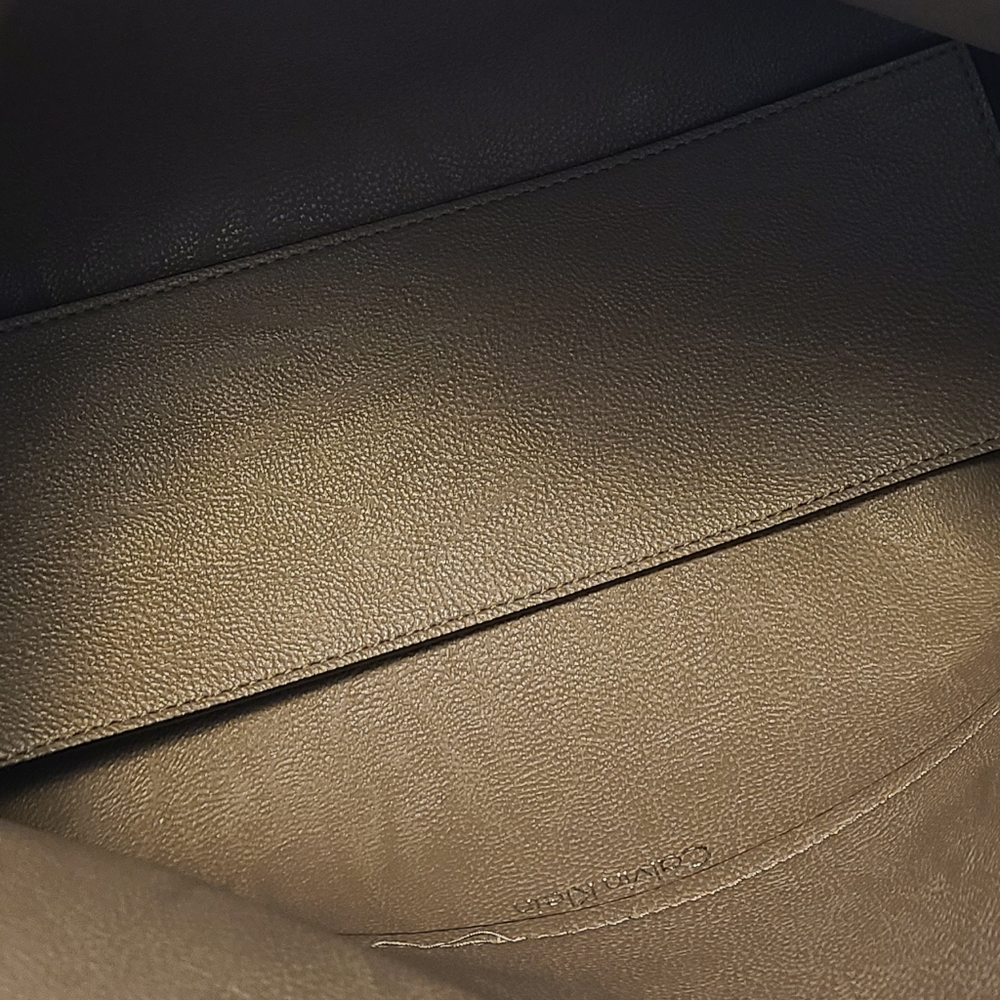 Calvin Klein Reversible Tote - Picture 12 of 15
